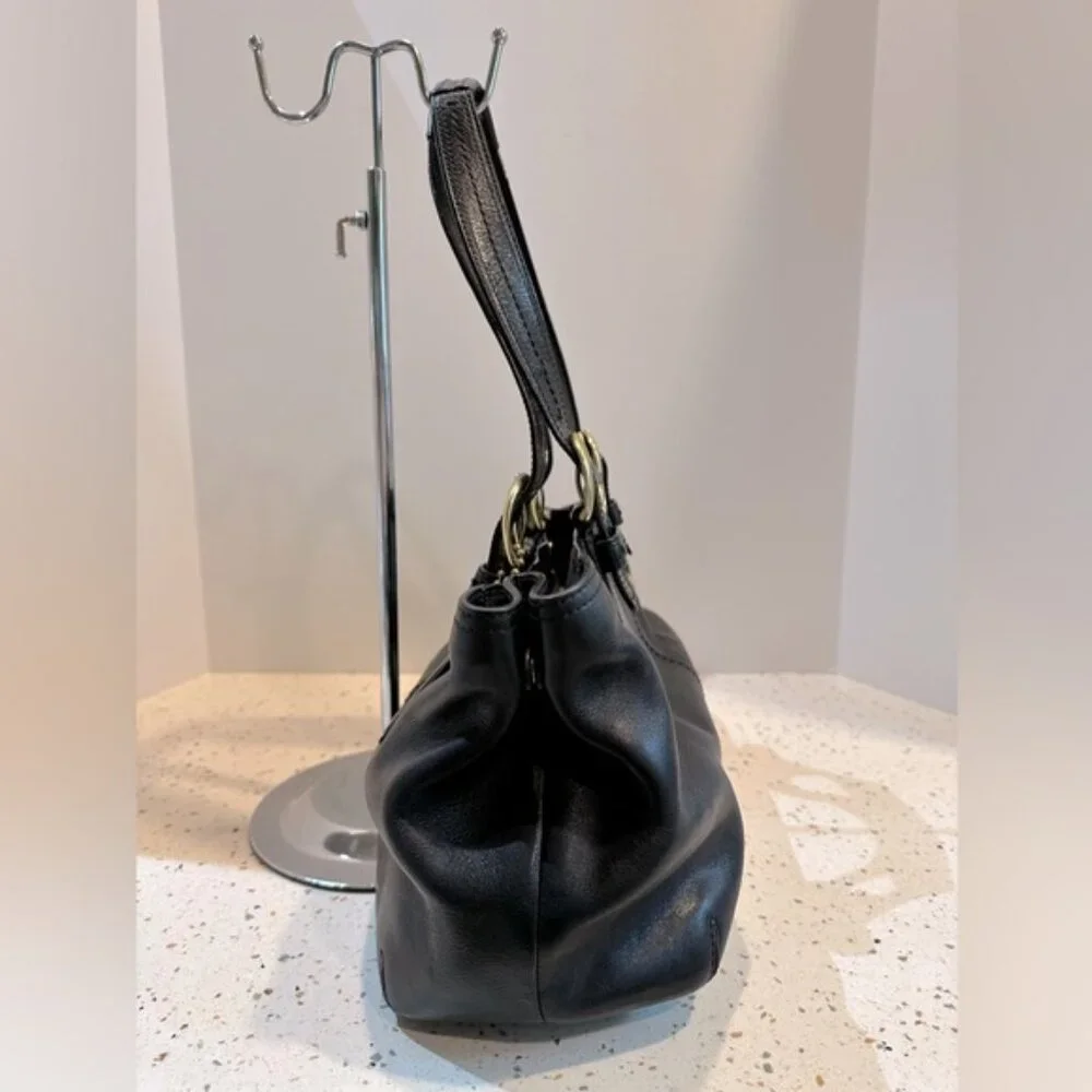 COACH‎ Black Leather Shoulder Handbag